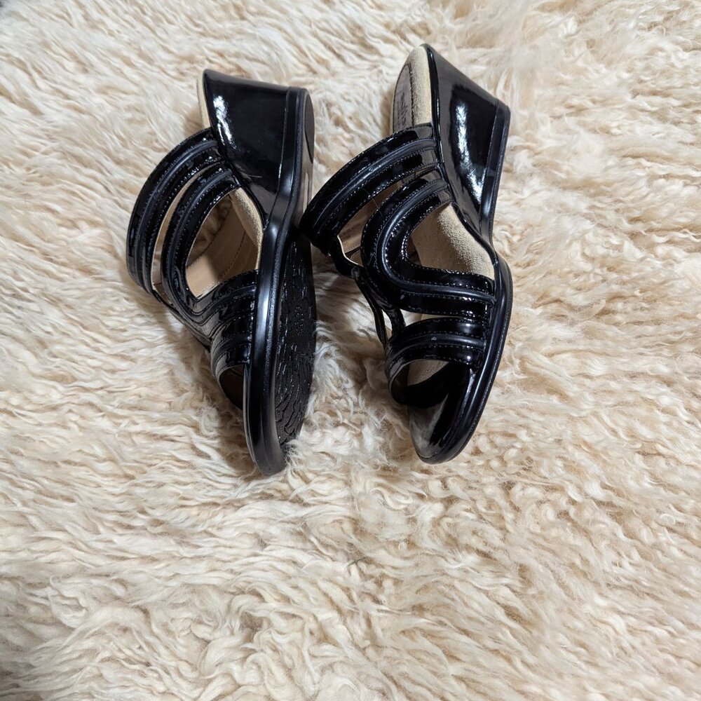 Black Patent Leather Sandals - Picture 4 of 4